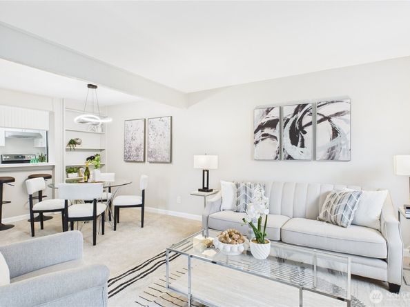 7579 Old Redmond Road 14, Redmond WA 98052