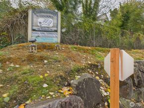 7579 Old Redmond Road 14, Redmond WA 98052