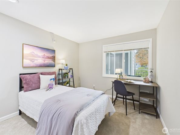 7579 Old Redmond Road 14, Redmond WA 98052