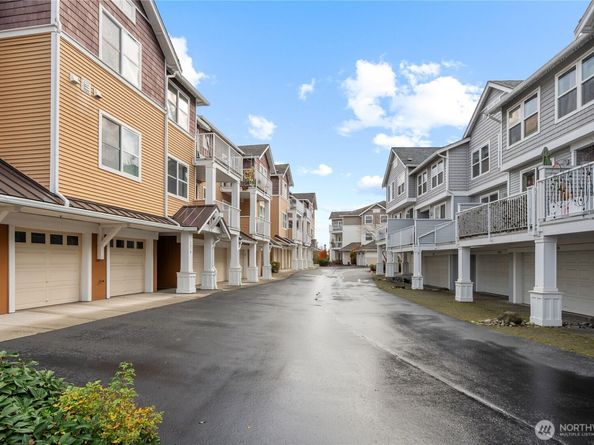 2840 SW Raymond Street 203, Seattle WA 98126