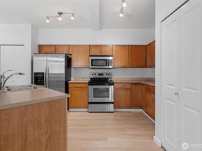 2840 SW Raymond Street 203, Seattle WA 98126