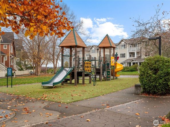 2840 SW Raymond Street 203, Seattle WA 98126