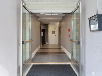 2840 SW Raymond Street