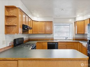 1606 SW 322nd Street, Federal Way WA 98023