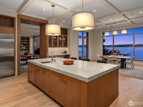 4911 NE Laurelcrest Lane, Seattle WA 98105