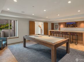 4911 NE Laurelcrest Lane, Seattle WA 98105