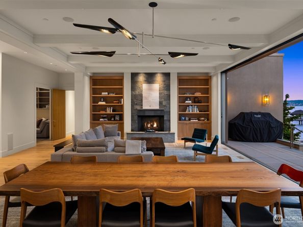 4911 NE Laurelcrest Lane, Seattle WA 98105