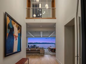 4911 NE Laurelcrest Lane, Seattle WA 98105