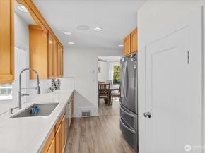 2323 Lexington Avenue, Everett WA 98203