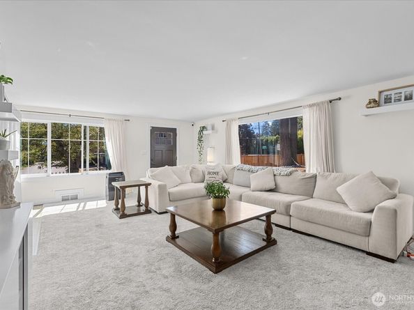 2323 Lexington #A Avenue, Everett WA 98203