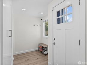 2323 Lexington #A Avenue, Everett WA 98203