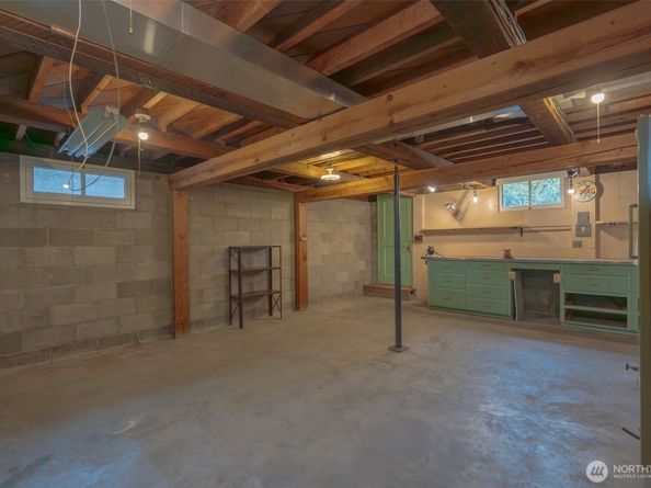 1518 N Wycoff Avenue, Bremerton WA 98312