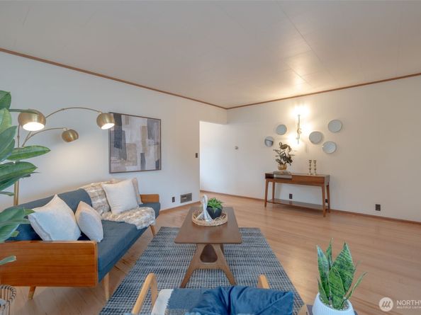 1518 N Wycoff Avenue, Bremerton WA 98312