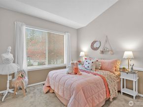 3748 257th Avenue SE, Sammamish WA 98029