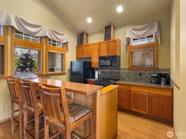 15026 40th Avenue W 13302, Lynnwood WA 98087