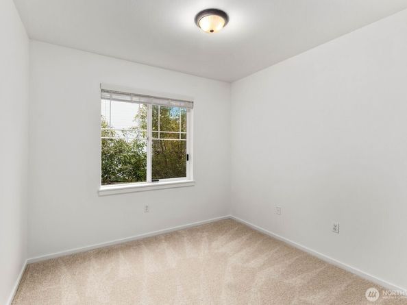 15026 40th Avenue W 13302, Lynnwood WA 98087