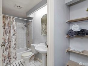 20026 Viking Crest Loop NE 1102, Poulsbo WA 98370