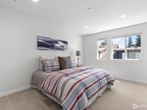 18514 Meridian Avenue N B, Shoreline WA 98133