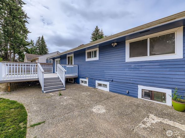 22403 60th Avenue W, Mountlake Terrace WA 98043