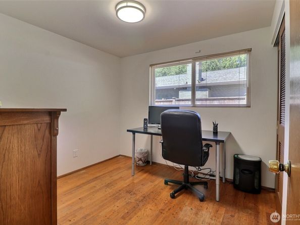10012 126th Avenue SE, Renton WA 98056