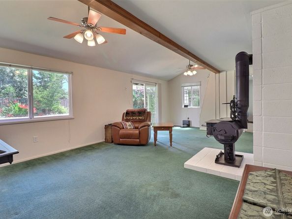 10012 126th Avenue SE, Renton WA 98056