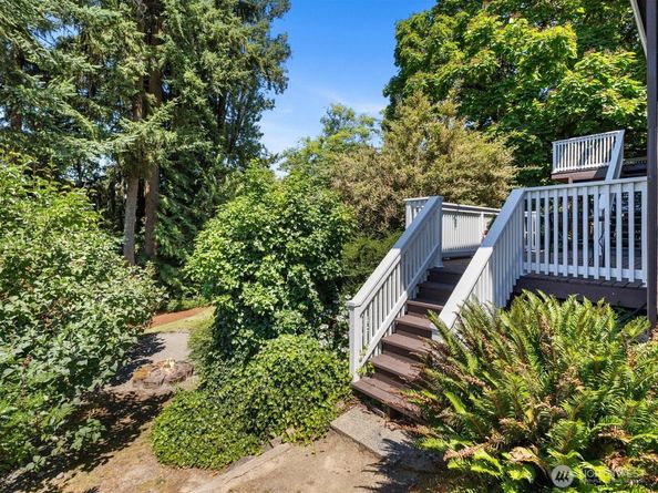 8612 NE 133rd Street, Kirkland WA 98034