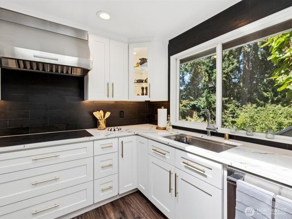 8612 NE 133rd Street, Kirkland WA 98034