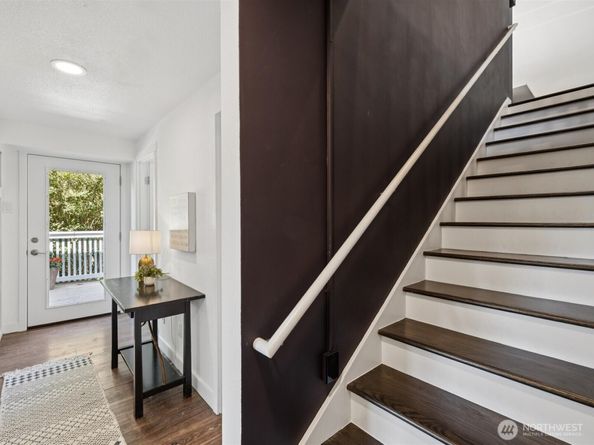 8612 NE 133rd Street, Kirkland WA 98034