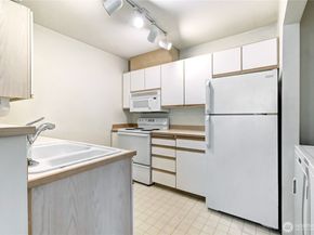 9210 Market Place G104, Lake Stevens WA 98258