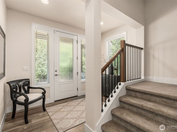 842 Chelan Place NE, Renton WA 98059