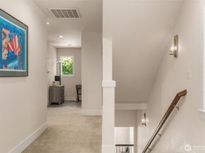 842 Chelan Place NE, Renton WA 98059
