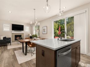 842 Chelan Place NE, Renton WA 98059