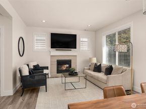 842 Chelan Place NE, Renton WA 98059