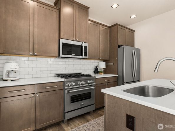 842 Chelan Place NE, Renton WA 98059