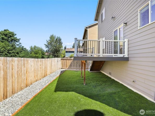 20317 124th Avenue NE, Bothell WA 98011