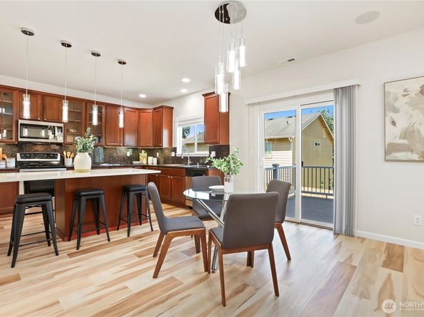 20317 124th Avenue NE, Bothell WA 98011