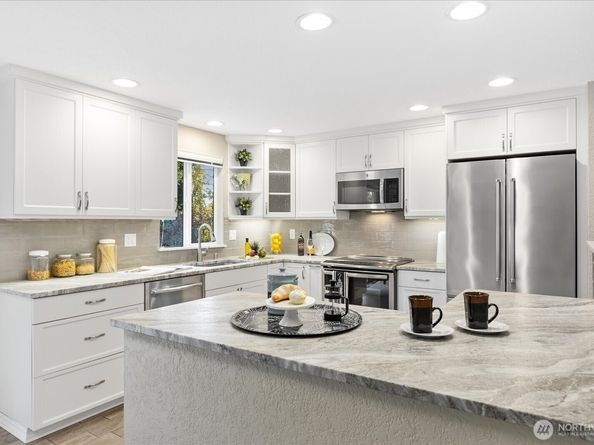 11019 NE 116th Street, Kirkland WA 98034