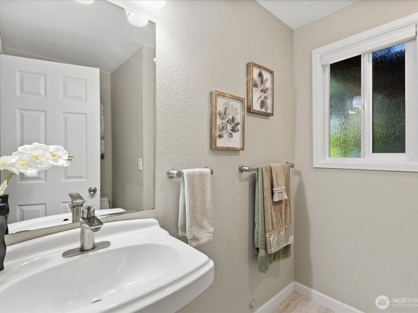 11019 NE 116th Street, Kirkland WA 98034