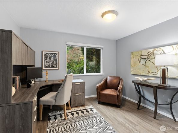 11019 NE 116th Street, Kirkland WA 98034