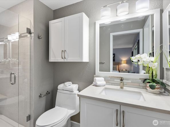 11019 NE 116th Street, Kirkland WA 98034