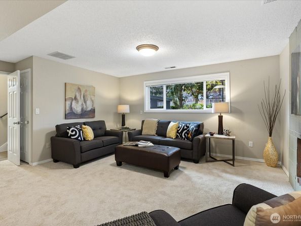 11019 NE 116th Street, Kirkland WA 98034