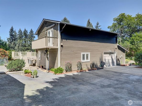18803 156th Ave NE, Woodinville WA 98072