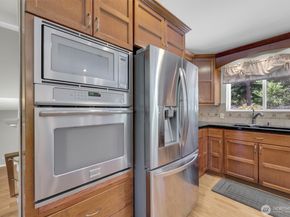18803 156th Ave NE, Woodinville WA 98072