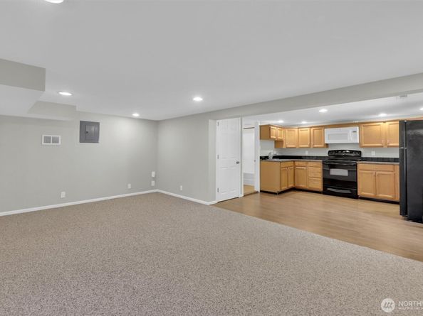18803 156th Ave NE, Woodinville WA 98072