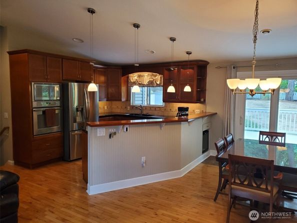 18803 156th Ave NE, Woodinville WA 98072