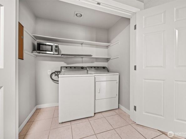 9822 NE 122nd Street U201, Kirkland WA 98034