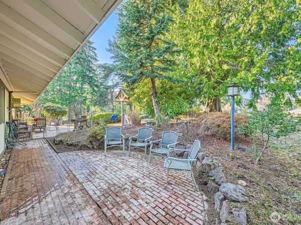 17105 146th Avenue SE, Renton WA 98058