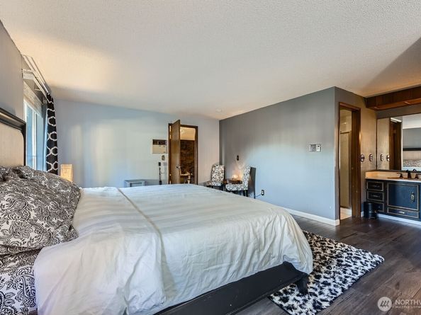 17105 146th Avenue SE, Renton WA 98058