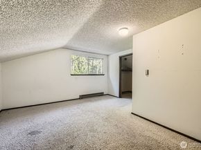 17105 146th Avenue SE, Renton WA 98058