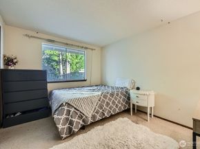 17105 146th Avenue SE, Renton WA 98058